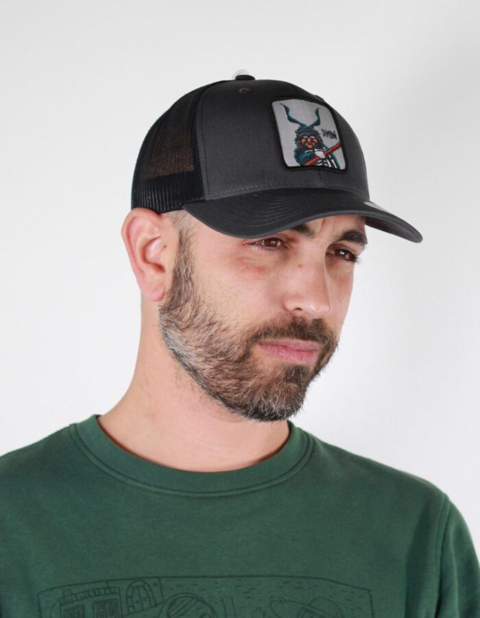 Gorra visera amb pegat "Dimoni"