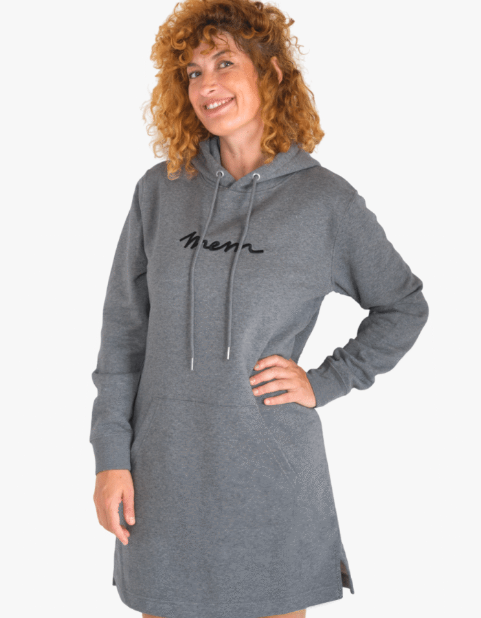 Dessuadora vestit amb brodat "Mem"
