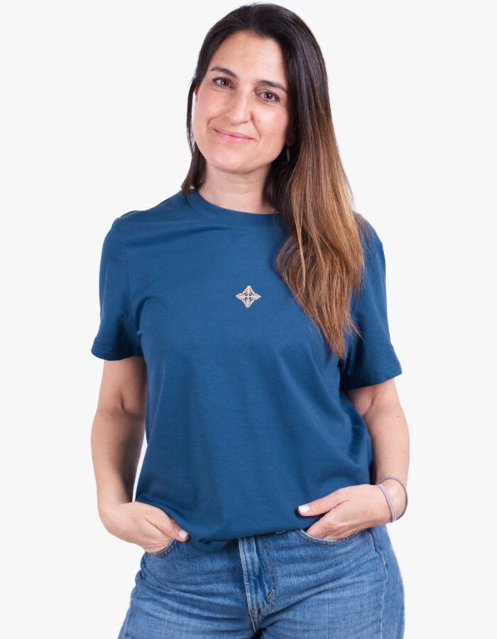 Camiseta amb brodat "Creu mallorquina"